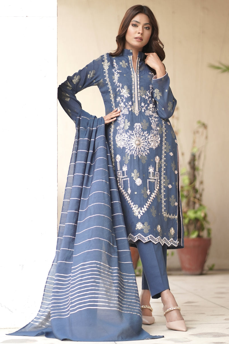 Blue Pearl Embroidered OutfIt – Henna Mehndi